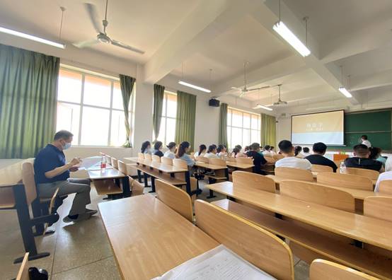 A7BFF3E5E82C65A6FA27F4663EA77C31